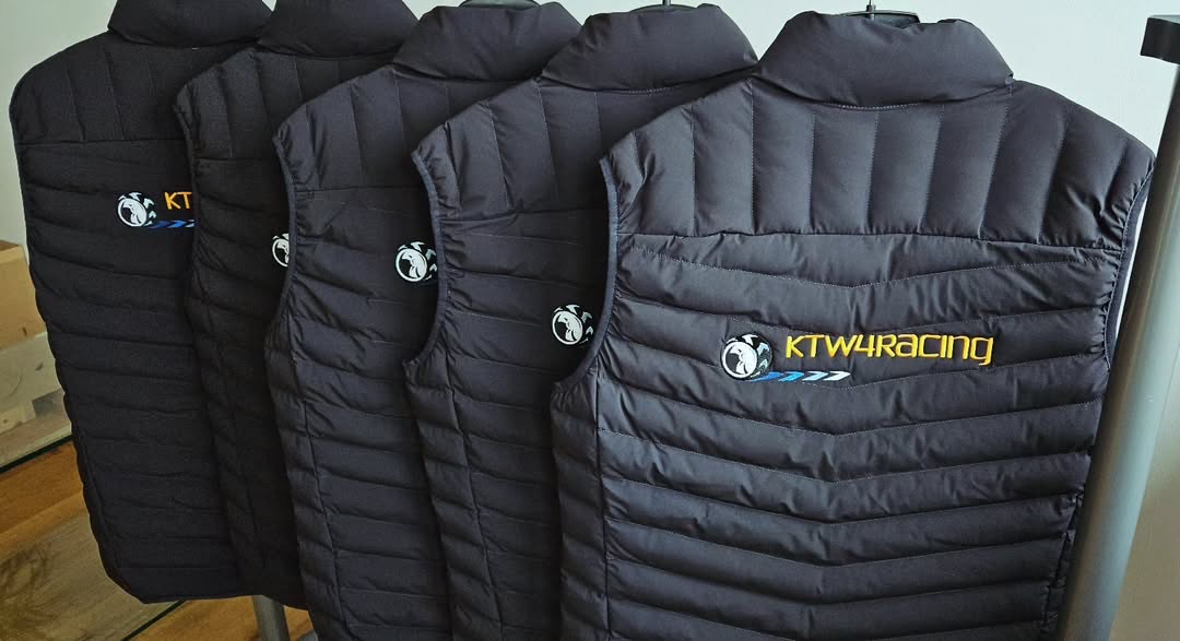 Firmenkleidung Stickerei